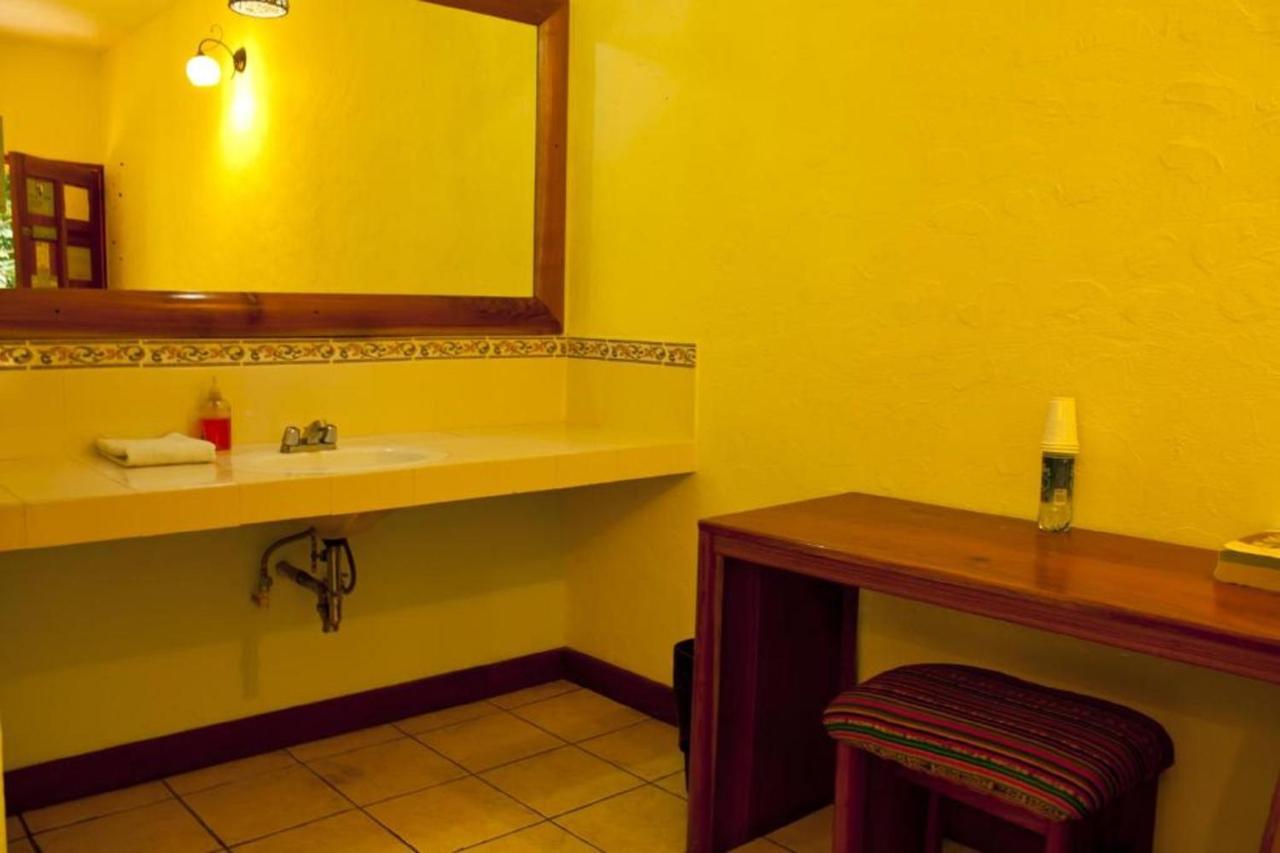 Hotel Jaguar Inn Τικάλ Εξωτερικό φωτογραφία